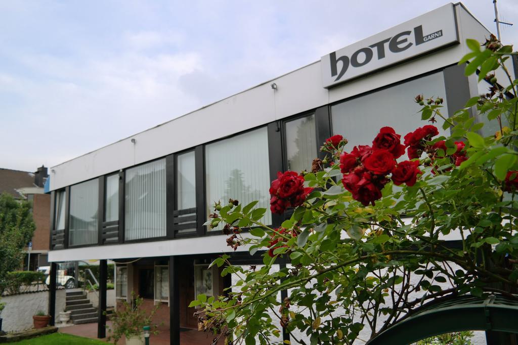 Am Hallenbad Hotel Garni ราทิงเงน ภายนอก รูปภาพ
