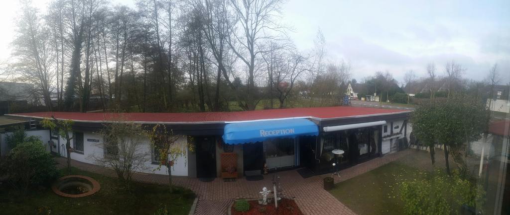 Am Hallenbad Hotel Garni ราทิงเงน ภายนอก รูปภาพ